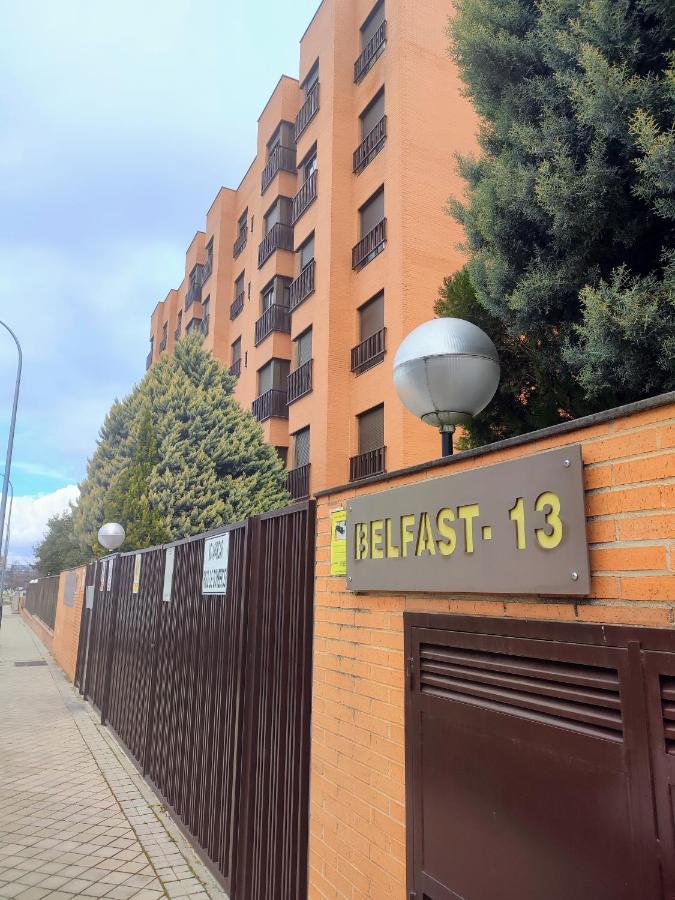 En Madrid, A Unos Minutos Del Aeropuerto Airport Barajas, Plenilunio, Estadio De Futbol Metropolitano, Feria De Madrid, Clinica Navarra Exterior foto